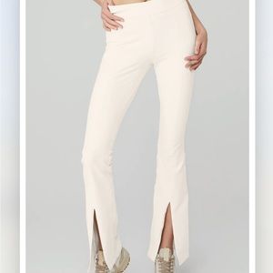 Alo Airbrush High-Waist Flutter Legging